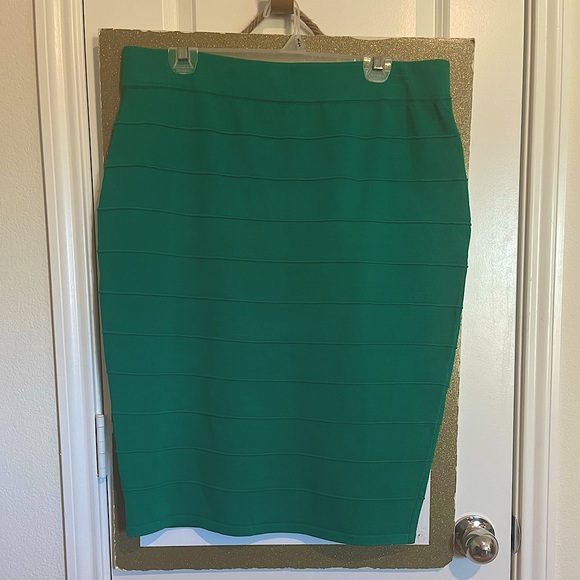 Say What? Green Bandage Skirt Size 2x - Picture 1 of 3